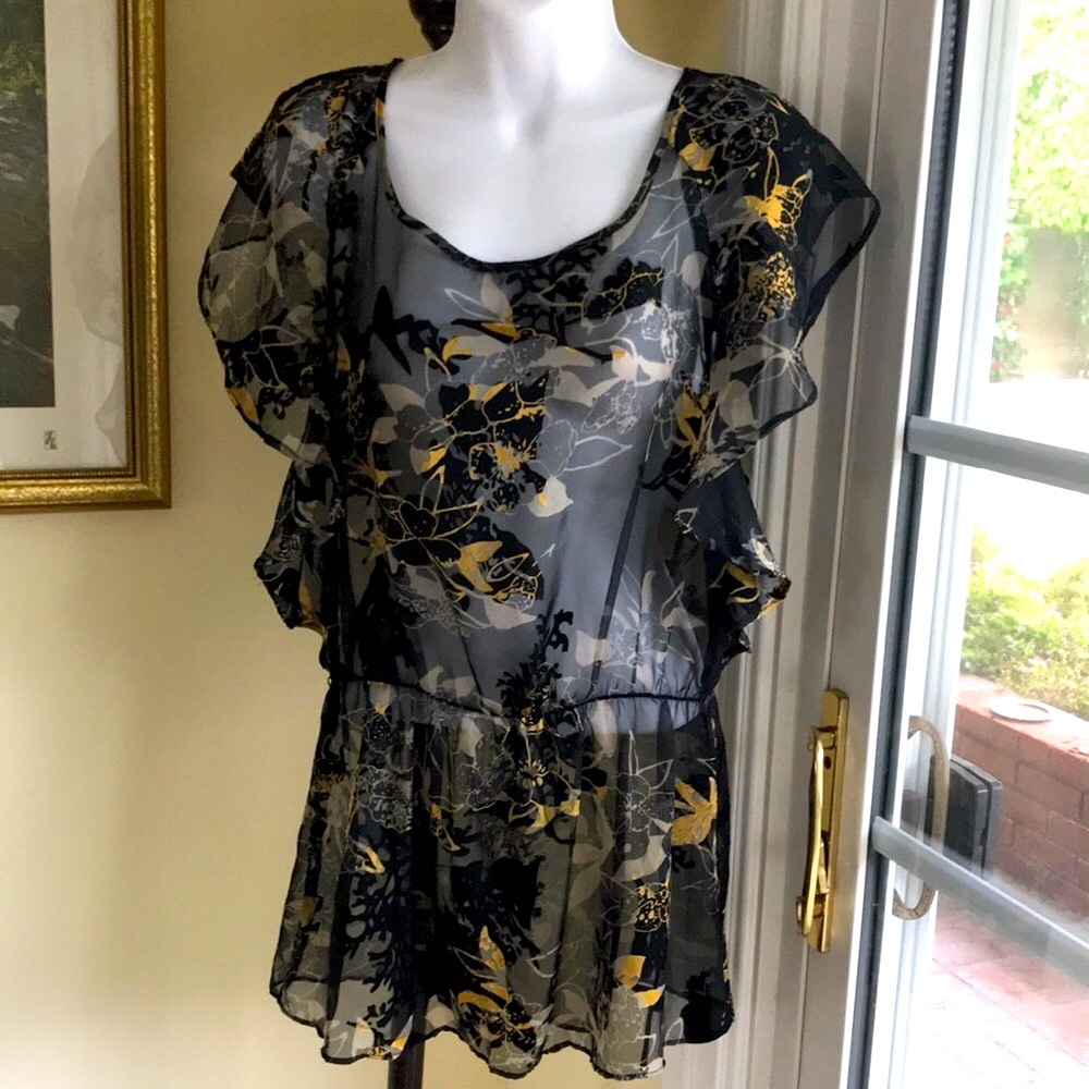 Ultra Pink Black and Gold Floral Top